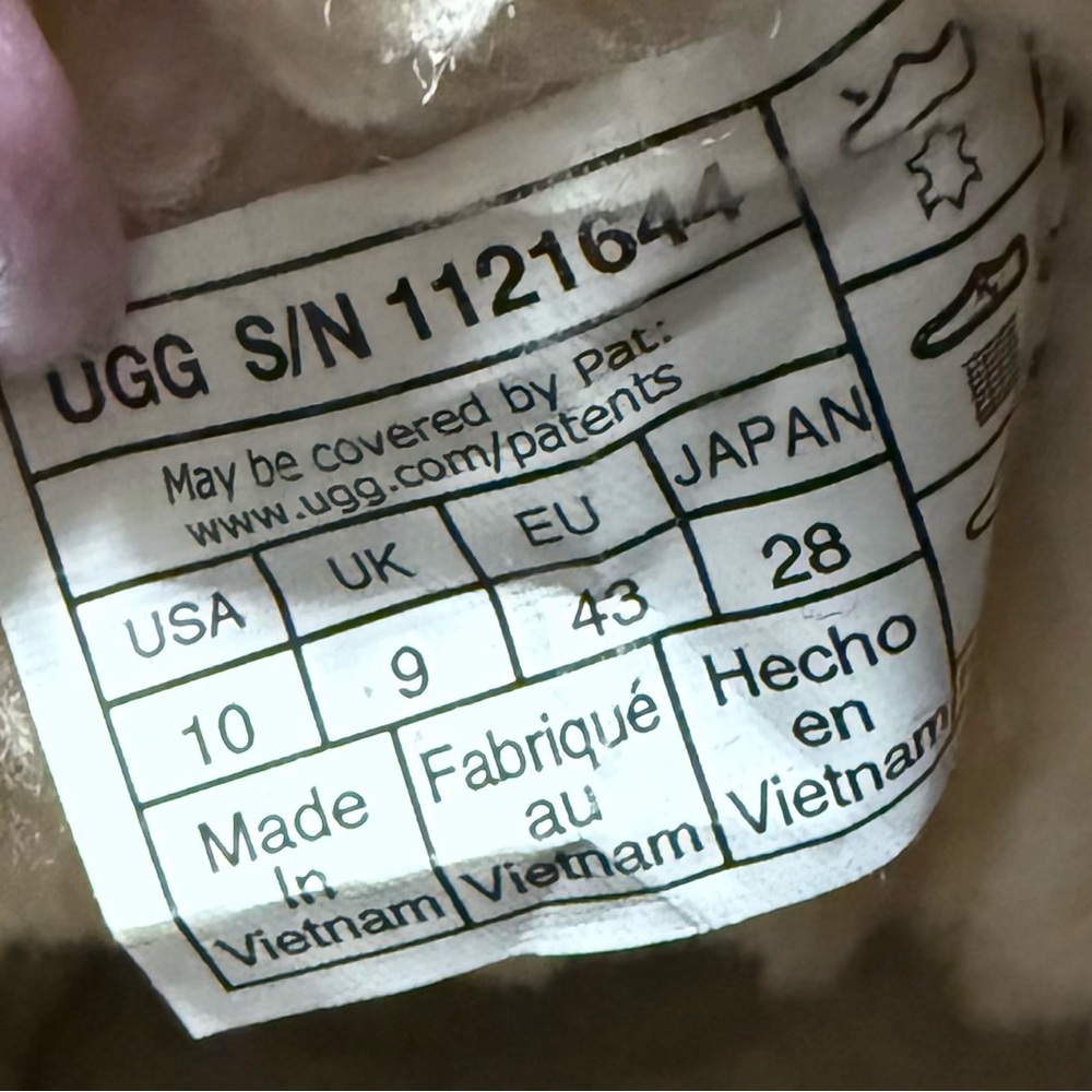 Mens UGG boots sz 10 - Picture 6 of 7